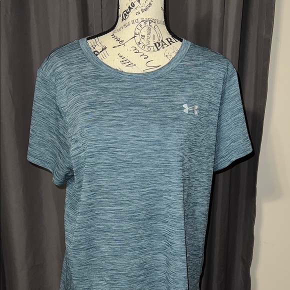 Under Armour Shirt Bundle - Picture 7 of 10